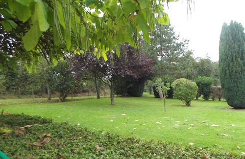 Saint-Plantaire Cabaña | Casa acogedora con jardín sombreado, juegos para niños y terreno de petanca, cerca del lago Éguzon