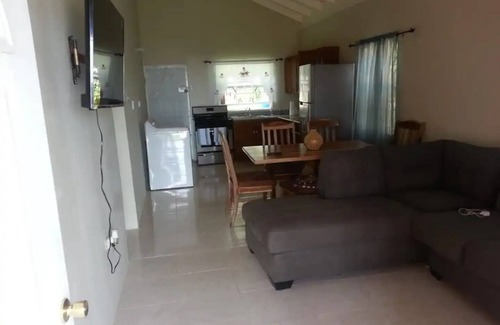 Salt Gut Casa | Charming house in delightful Boscobel with AC, WiFi. quiet neighborhood,