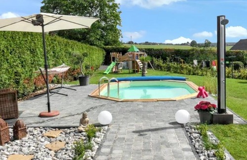 Hamois Casa | Charming House in Hamois with Shared Pool