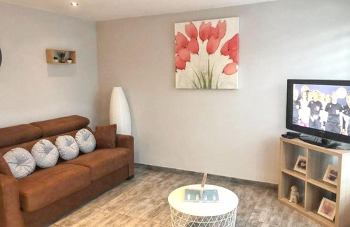 Hamois Casa | Charming House in Hamois with Shared Pool
