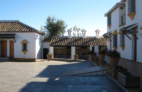 Hornachuelos Casa | Charming House in Hornachuelos with Shared Pool