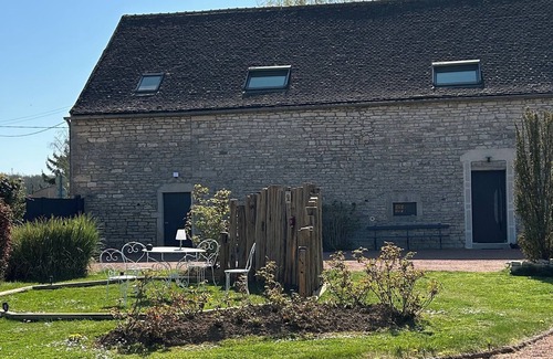 Demigny Apartamento | Charming house in the heart of Burgundy, close to Beaune and the wine route.