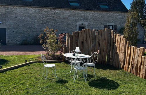 Demigny Apartamento | Charming house in the heart of Burgundy, close to Beaune and the wine route.
