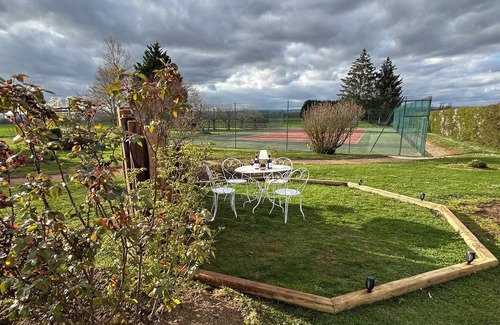 Demigny Apartamento | Charming house in the heart of Burgundy, close to Beaune and the wine route.