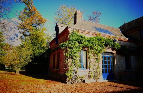 Dangeau Cabaña | Encantadora casa en el parque catalogado de un castillo cerca de París