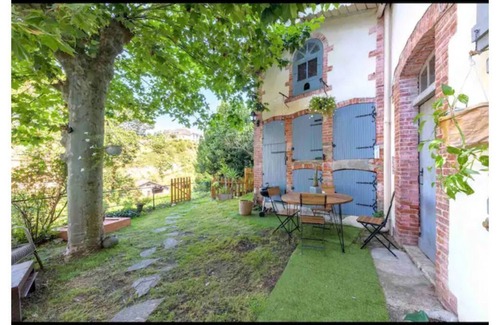 Seyssuel Casa | Charming house in Vienne with garden, near Lyon