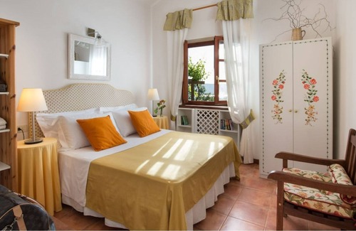 Caprarola Casa | Charming Home near Rome with lake view, hot tub, 650m asl, Pool WiFi, breeze