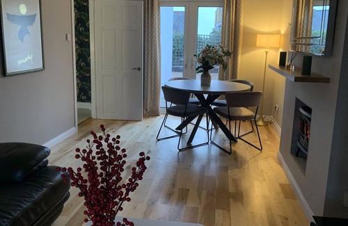 Bangor Casa | Charming House, Newly Refurbished and Just 5 Mins Walk to the Marina