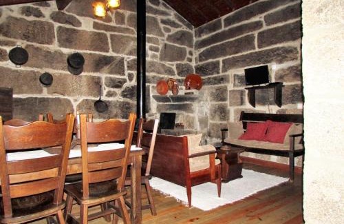 Lindoso Casa | Charming house with fireplace, mountain view, Ponte da Barca