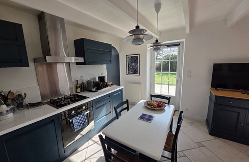 Plouguerneau Chalet De Esquí | CHARMING HOUSE WITH LARGE ENCLOSED GARDEN 400M FROM THE BEACHES