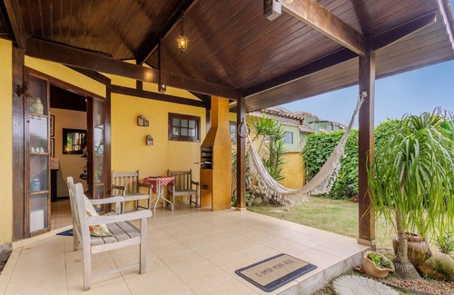 Barra Velha Apartamento | Charming House With BBQ by the sea Mon0099