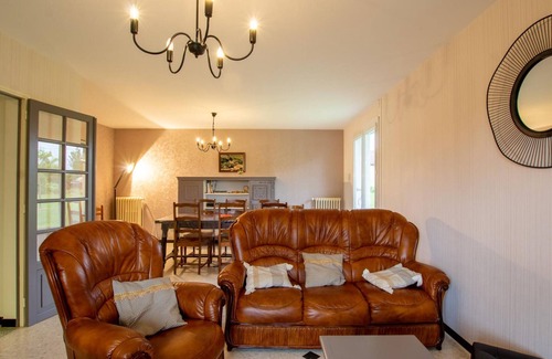 Agonac Cabaña | Casa rural con jardín, terraza y actividades familiares cerca de Périgueux