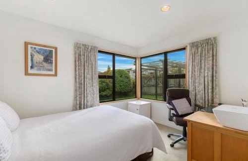 Frankton Casa | Charming house with lovely views
