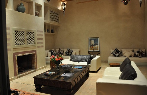 Taroudannt Casa | CASA CON ENCANTO CON PISCINA EN EL PIE DE PAREDES