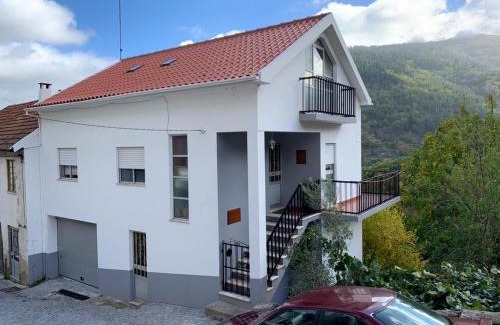 Manteigas Casa | Charming house with mountain view in Manteigas, fireplace