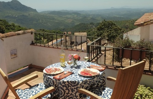 Gaucin Casa | Casa con personalidad con impresionantes vistas y wifi gratis cerca de todas las comodidades