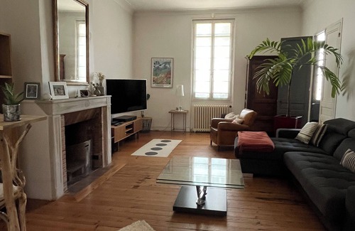 Saint Seurin - Fondaudege Casa | Charming house with swimming pool