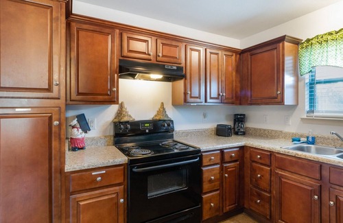 Conway Casa | Charming in Conway (3-Bedroom) by RedAwning