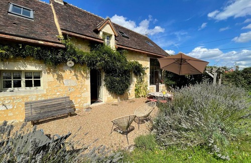 Le Pin-la-Garenne Cabaña | Casa independiente con jardín, terraza, sala de juegos, cerca de Bellême, ideal para familias