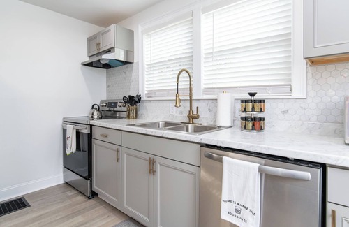 Northside District Casa | Charming Independent House in Downtown Lexington, KY