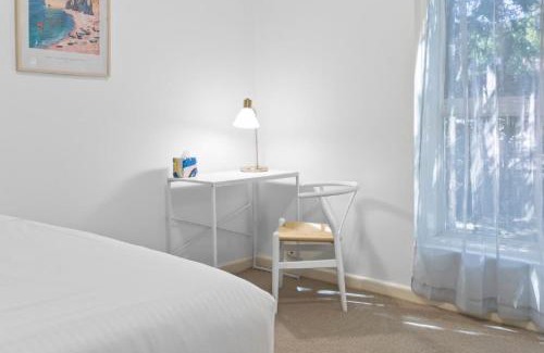 Toorak Apartamento | Charming Inner-City Stay- Space, Style & Location