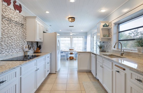 The Dunes Casa | Charming Island Cottage in Dunes Golf Tennis Club