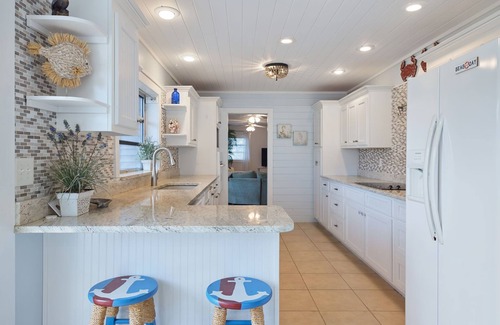 The Dunes Casa | Charming Island Cottage in Dunes Golf Tennis Club