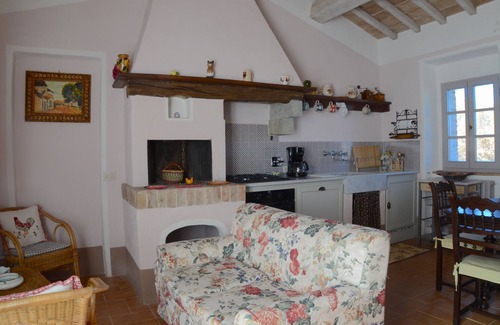 Pienza Villa | Encantadora torre de vigilancia antigua con piscina