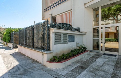Barletta Apartamento | Charming Italian Apartment in Barletta with Garden and BBQ
