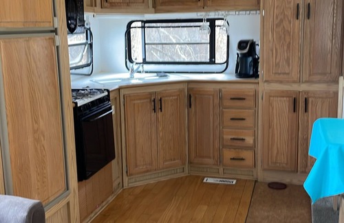 Scotch Creek Casa | Charming, Lakeside 5th Wheel Trailer over looking the Beautiful Shuswap Lake