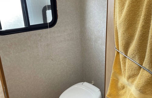 Scotch Creek Casa | Charming, Lakeside 5th Wheel Trailer over looking the Beautiful Shuswap Lake