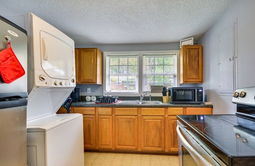 Lexington - Salisbury Casa | Charming Lexington Home - 2 Mi to Downtown!