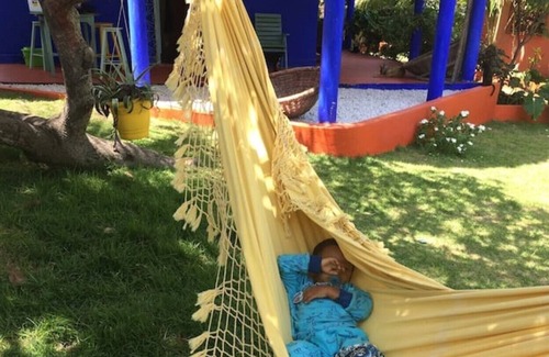 Canoa Quebrada Casa | Charming little house, fast Wi-fi tropical garden