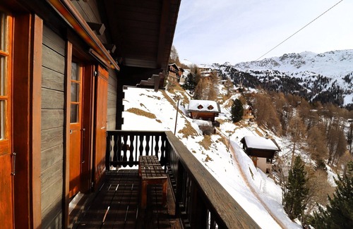Chandolin Chalet De Esquí | Charming little cottage on two floors, welcoming and friendly with a magnificent panoramic view, for