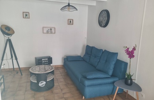 Brigueuil Casa | Charming little cottage in a fortified village