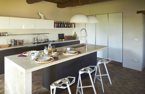 Il Poggio Villa | Encantadora y lujosa villa campestre, interiores de diseño, piscina climatizada, excelentes vistas.