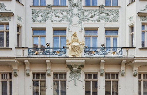 Prague 1 Apartamento | Charming & Luxurious Penthouse, A/C & Grand Views