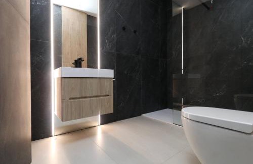 Olbia City Centre Apartamento | Charming & Luxurious Suite Garibaldi BIG - Fully equipped & renovated - Old Town