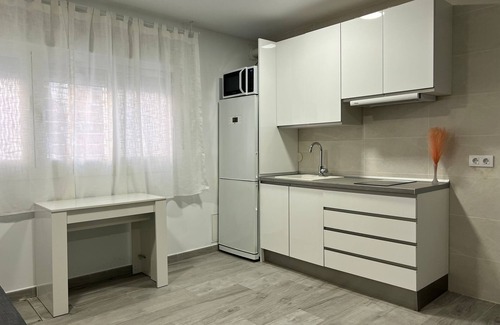 El Pilar Apartamento | Charming Madrid Apartment: Explore the Heart of the City from Your Cozy Retreat!