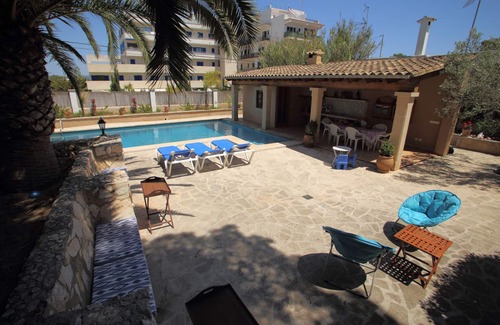 Portocolom Villa | Ses Sivines – Encanto Clásico con un Espacio Exterior de Lujo en Portocolom