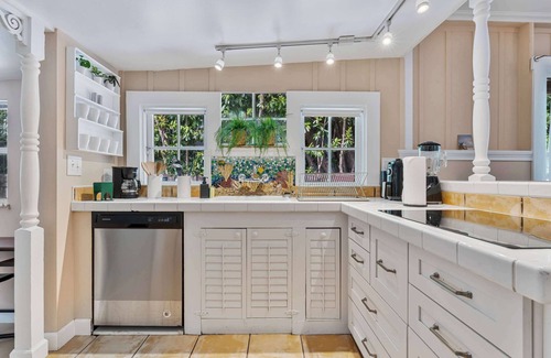 Southwest Coconut Grove Casa | Charming Mango Grove Cottage, Coconut Grove