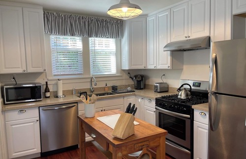 Almonte Casa | Charming Mill Valley Craftsman!