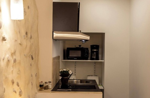 Eyragues Apartamento | Charming modern apartment in a quiet Provencal house in Eyragues Alpilles