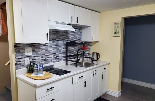 Moncton Apartamento | Charming Moncton Guest Room