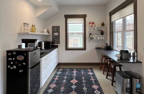Huston - Courtland Apartamento | Charming Montford FIVE ★ — Comfortable & Quiet — WALK Downtown