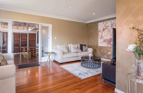 Moorooka Casa | Charming Moorooka Hideaway with Ping Pong Table
