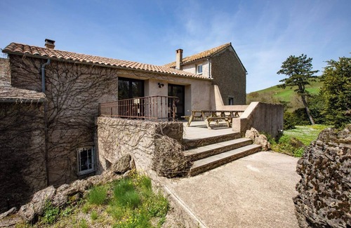Castanet-le-Haut Cabaña | Magnífica casa con encanto, solo para ti, en una aldea rodeada de naturaleza