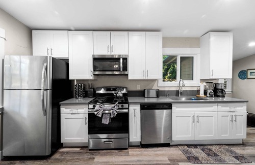 Julian Casa | One Block off Main Street! 4BR + Hot Tub +Fire Pit