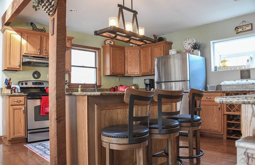 Narrowsburg Casa | Charming Narrowsburg Escape – River Access, Huge Yard, Minutes from Main Street