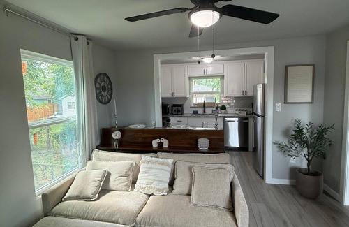 Fort Worth Casa | Charming new 1-bedroom house in nice Fort Worth